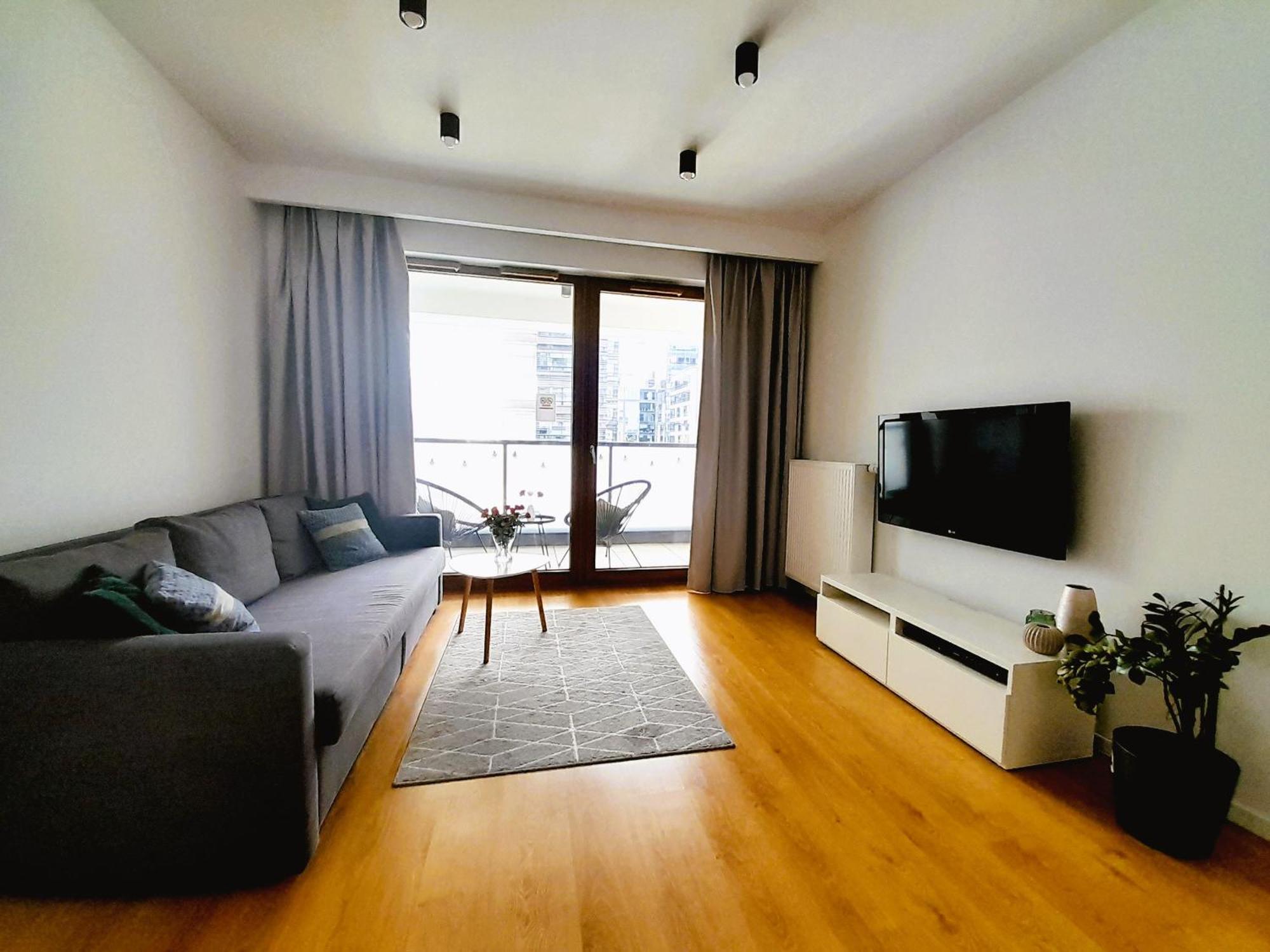 Vista Residence Spire Varşovia Exterior foto